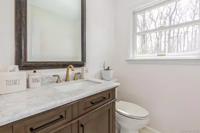 12 Midvale Avenue, Port Jefferson, NY 11777 - Photo 10