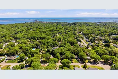 17 Yale Drive, Hampton Bays, NY 11946 - Photo 16