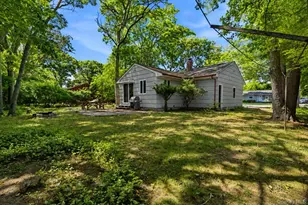 17 Yale Dr, Hampton Bays, NY 11946 - Photo 14