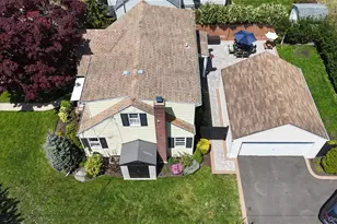 2115 Jefferson St, Merrick, NY 11566 - Photo 32