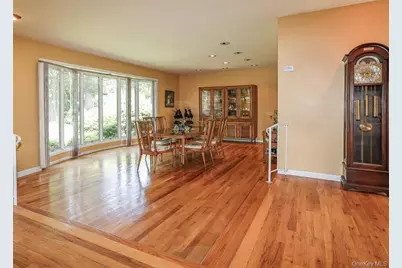 199 Hanson Lane, New Rochelle, NY 10804 - Photo 4