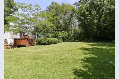199 Hanson Lane, New Rochelle, NY 10804 - Photo 12