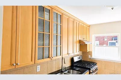 7345 197th Street, Fresh Meadows, NY 11366 - Photo 6