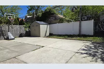 7345 197th Street, Fresh Meadows, NY 11366 - Photo 20