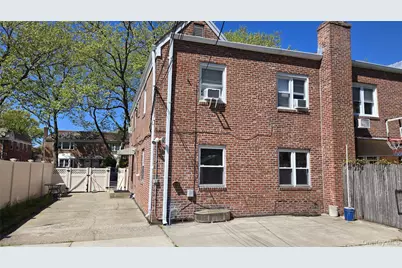7345 197th Street, Fresh Meadows, NY 11366 - Photo 22