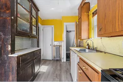 93-22 245th Street, Floral Park, NY 11001 - Photo 16