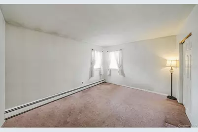 75 2nd Place, Central Islip, NY 11722 - Photo 20