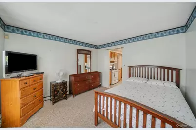 75 2nd Place, Central Islip, NY 11722 - Photo 16