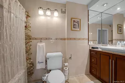 125-10 Queens Boulevard #2009, Kew Gardens, NY 11415 - Photo 14