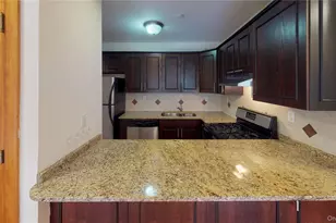 84-14 143rd St, Briarwood, NY 11435 - Photo 4