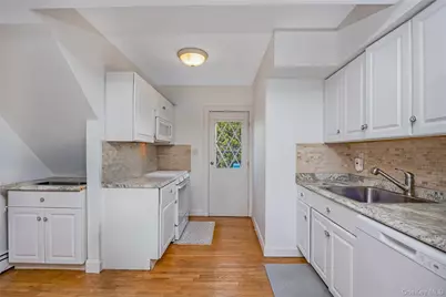 32 Buffalo Avenue, Long Beach, NY 11561 - Photo 8