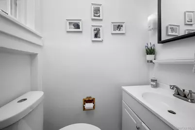 414 Washington Avenue, Pelham, NY 10803 - Photo 22