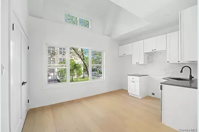 9307 69th Avenue, Forest Hills, NY 11375 - Photo 12