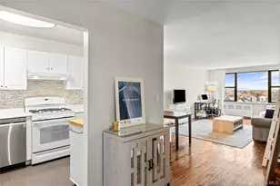 333 E Broadway, Long Beach, NY 11558 - Photo 16