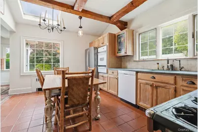 180 Primrose Road, Williston Park, NY 11596 - Photo 4