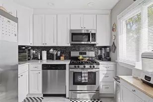 12 Ontario St, Port Jefferson Station, NY 11776 - Photo 10