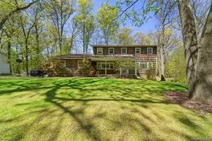 13 Kupperman Ln, Monsey, NY 10952 - Photo 2