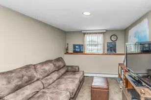 313 Illinois Ave, Massapequa Park, NY 11762 - Photo 6