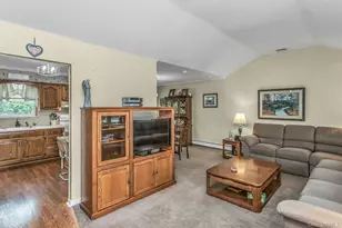 313 Illinois Ave, Massapequa Park, NY 11762 - Photo 2