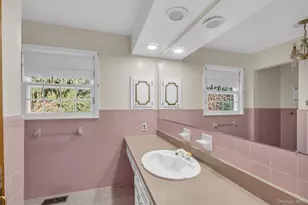 133 Old Field Rd, Setauket, NY 11733 - Photo 18