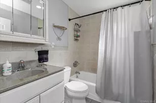2457 Williams Ct, Bellmore, NY 11710 - Photo 16