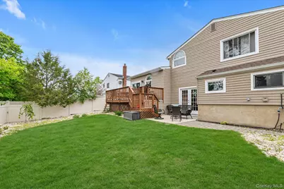 2542 Park Place, Bellmore, NY 11710 - Photo 18