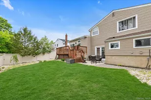 2542 Park Pl, Bellmore, NY 11710 - Photo 18