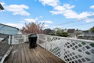 226 Old Farm Rd, Levittown, NY 11756 - Photo 20