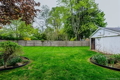 22 W Maple Road, Greenlawn, NY 11740 - Photo 18