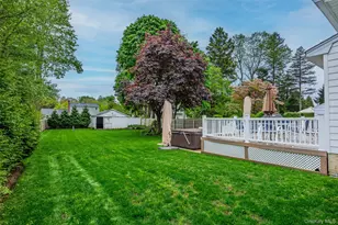 22 W Maple Rd, Greenlawn, NY 11740 - Photo 12