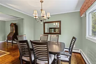 22 W Maple Rd, Greenlawn, NY 11740 - Photo 28