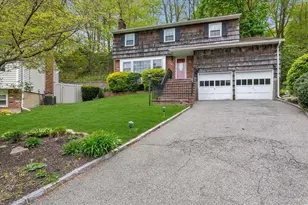 21 Beech Pl, Huntington, NY 11743 - Photo 22
