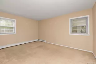 21 Beech Pl, Huntington, NY 11743 - Photo 16