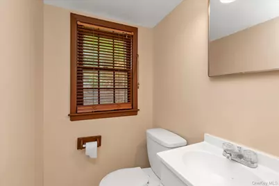 21 Beech Place, Huntington, NY 11743 - Photo 12