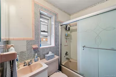 75-01 88th Street, Glendale, NY 11385 - Photo 34