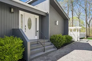 57 Bellows Terrace, Hampton Bays, NY 11946 - Photo 4