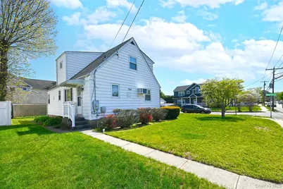 36 Millwood Lane, Merrick, NY 11566 - Photo 20