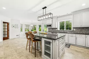 10 Nautilus Pl, New Rochelle, NY 10805 - Photo 6