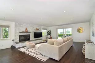 8 Shore View Cir, Pelham, NY 10803 - Photo 22