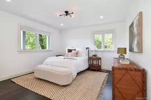 8 Shore View Cir, Pelham, NY 10803 - Photo 18
