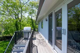 8 Shore View Cir, Pelham, NY 10803 - Photo 32