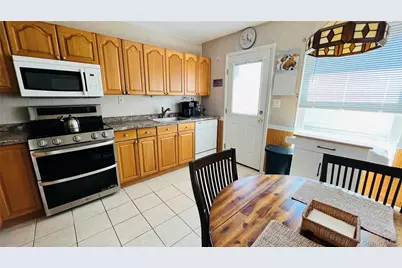 541 Stratford Lane, Ridge, NY 11961 - Photo 4