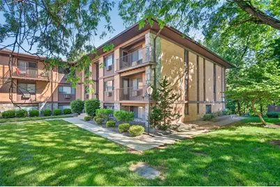 10 Oakwood Terrace #65, New Windsor, NY 12553 - Photo 2