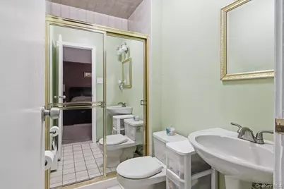 10 Calicotree Lane, Coram, NY 11727 - Photo 12