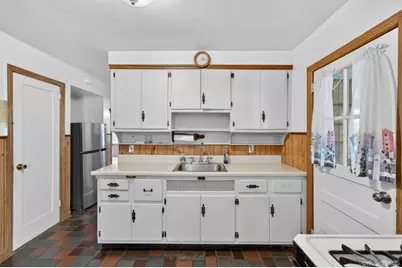 149 W Washington Avenue, Pearl River, NY 10965 - Photo 12