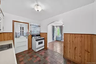 149 W Washington Ave, Pearl River, NY 10965 - Photo 10