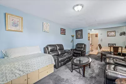 144-55 Melbourne Ave #2E, Flushing, NY 11367 - Photo 6