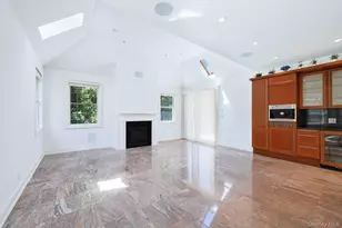 14 Belvedere Ct, North Hills, NY 11030 - Photo 14