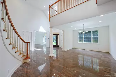 14 Belvedere Court, North Hills, NY 11030 - Photo 6