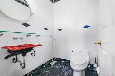 14 Belvedere Court, North Hills, NY 11030 - Photo 22